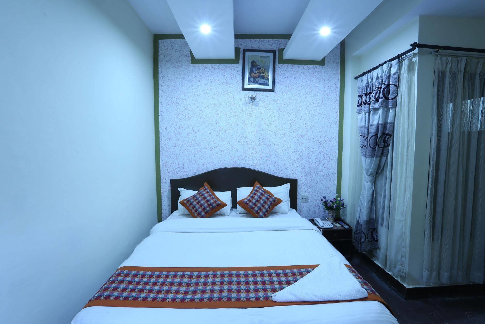 Oyo 153 Aster Hotel Nepal Katmandu Dış mekan fotoğraf