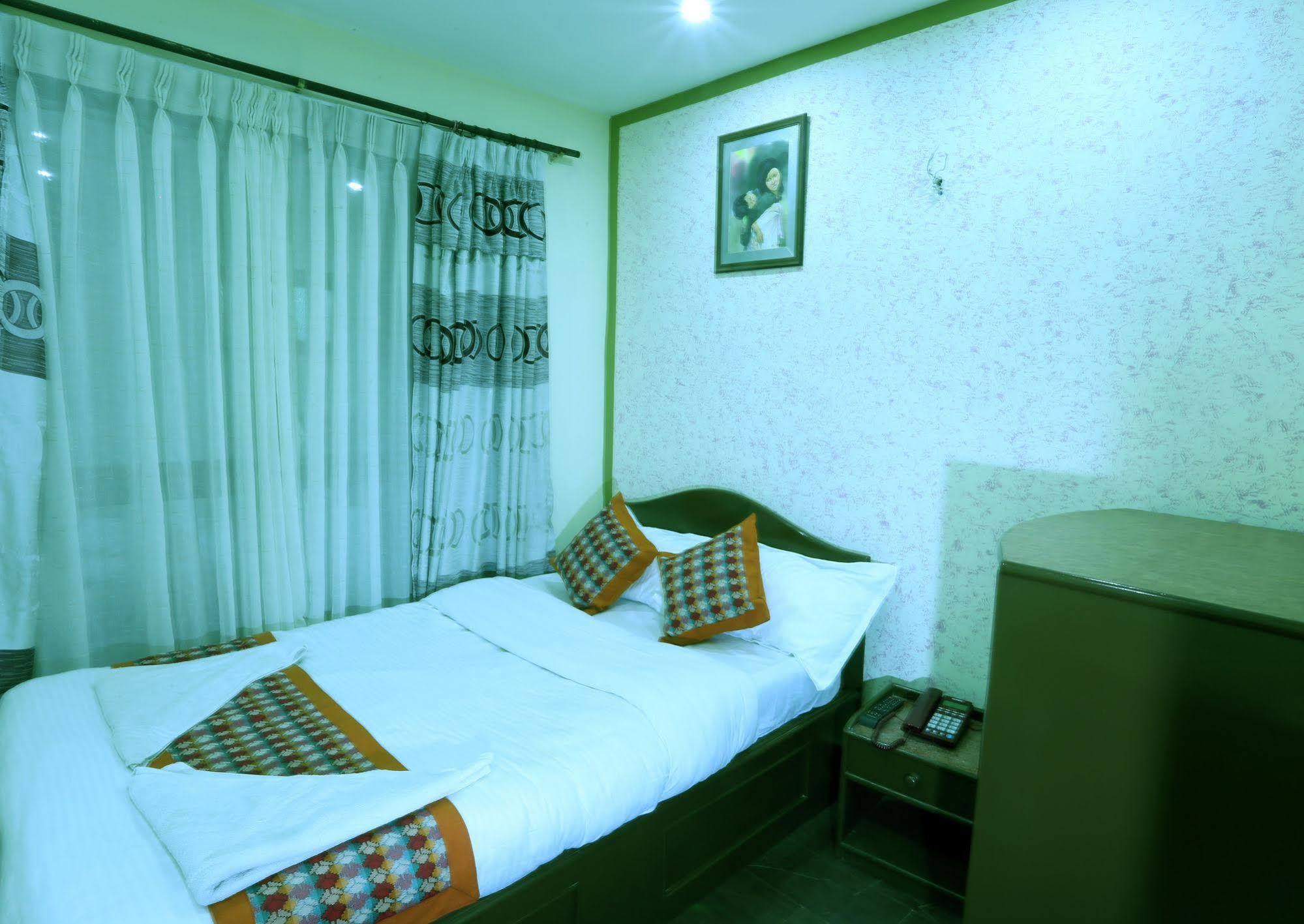 Oyo 153 Aster Hotel Nepal Katmandu Dış mekan fotoğraf