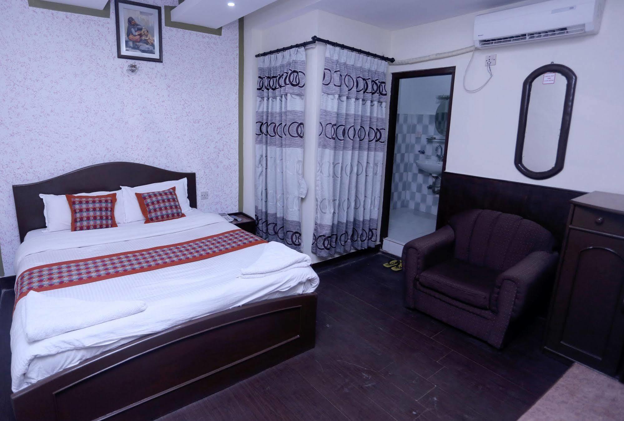 Oyo 153 Aster Hotel Nepal Katmandu Dış mekan fotoğraf